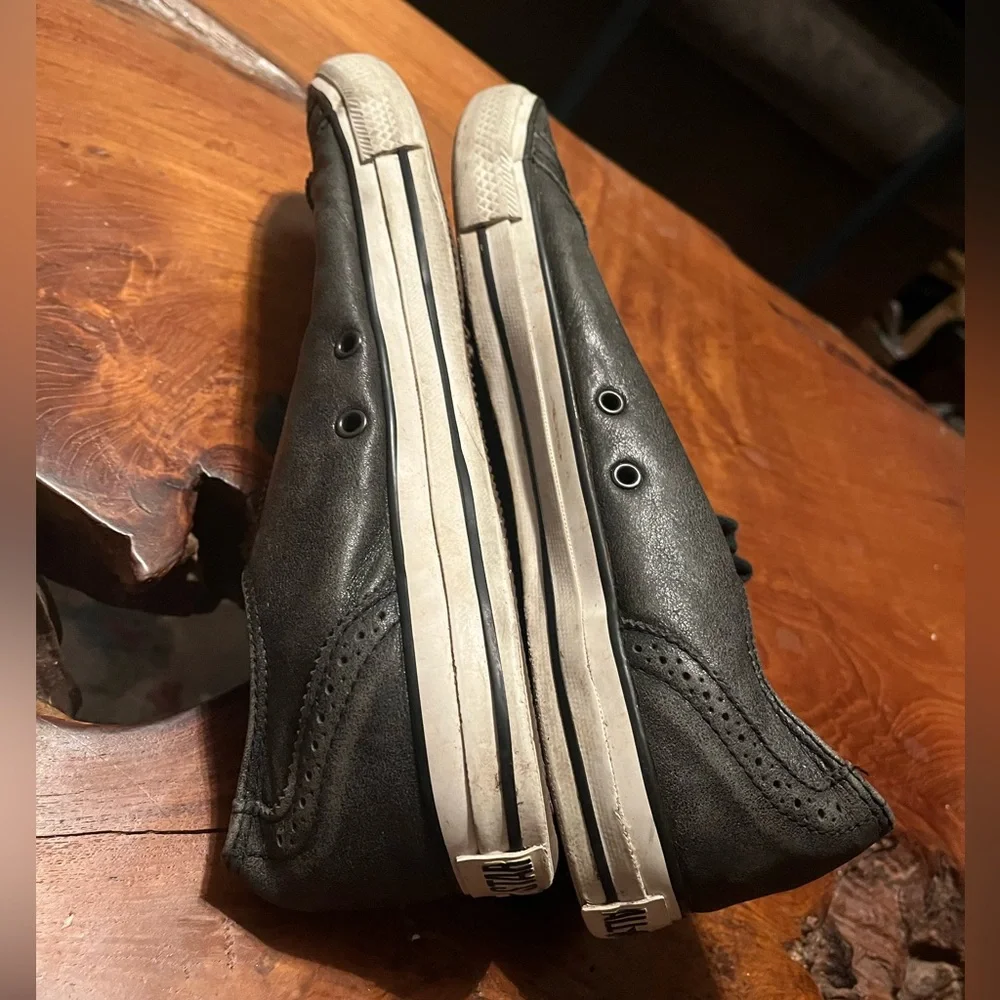 Converse Leather Low Top Sneakers Unisex Size 11 Men’s / 13 Women’s - Picture 6 of 8